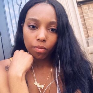 Meet your Posher, Khadijah